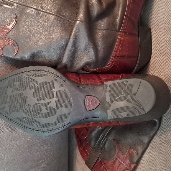 Ariat lady's Boots Sz. 7.5 - Picture 7 of 7
